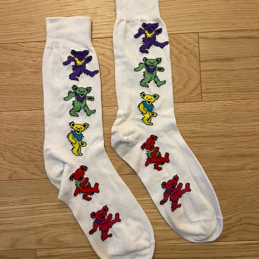 Gently used dancing bear (grateful dead) socks